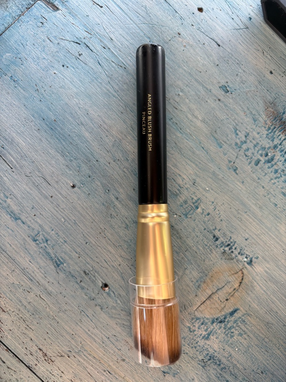 Laura Geller Black & Gold Angled Blush Brush - Picture 11 of 12